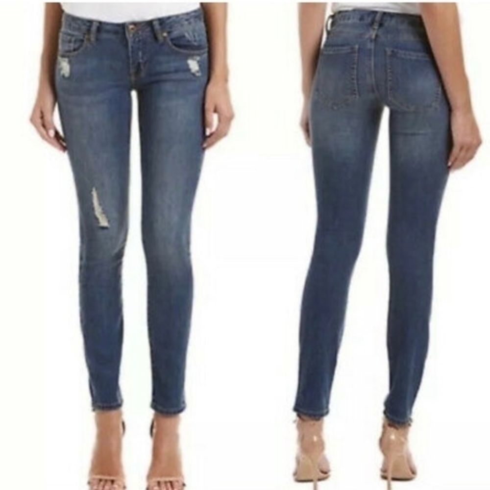 Cabi Skinny Distressed Jeans Style 5087 Size 2 EUC